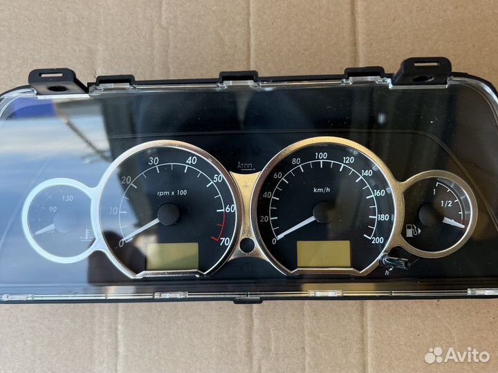 Комбинация приборов на ниву 21214