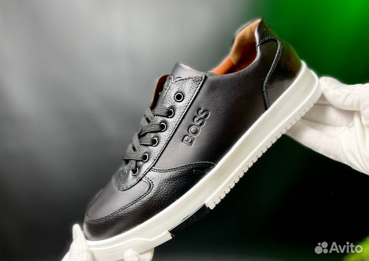 Кроссовки Boss качественные