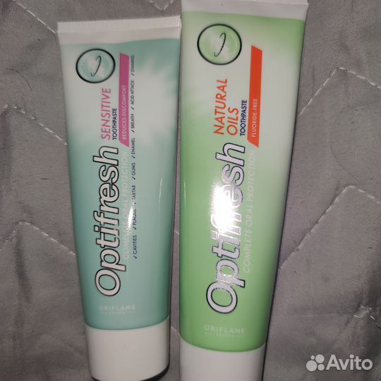 Зубная паста, гель для душа, щётки