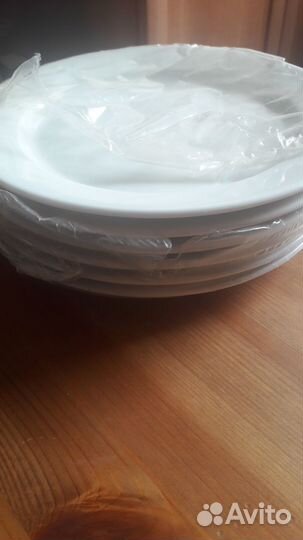 Комплект новых тарелок мелких 6 шт Lubiana