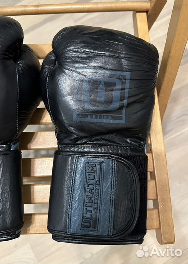 Боксерские перчатки ultimatum 14 oz + Шлем