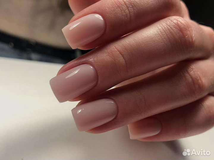 Маникюр и педикюр на дому