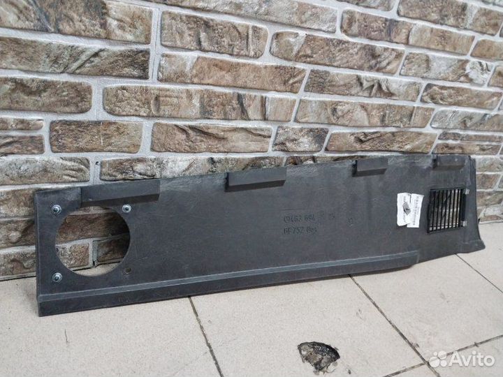 Обшивка багажника задняя правая Mercedes-Benz