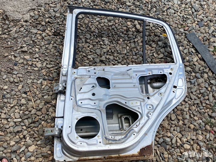 Задняя правая дверь Hyundai Getz