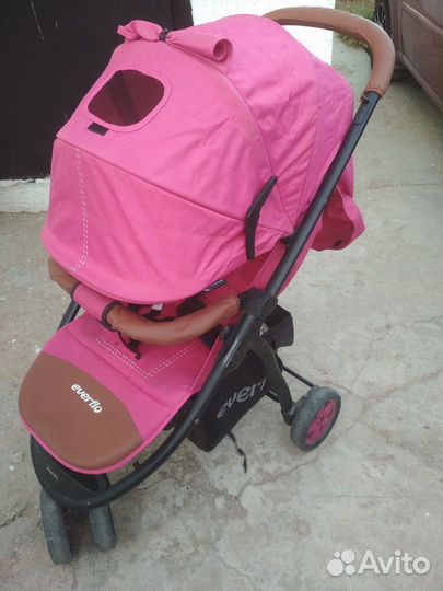 Коляска прогулочная