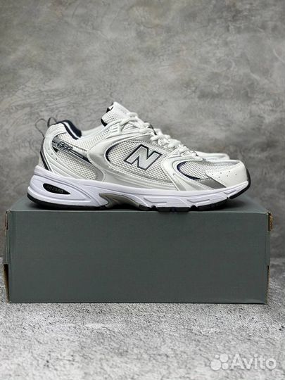 Кроссовки New Balance 530 великаны