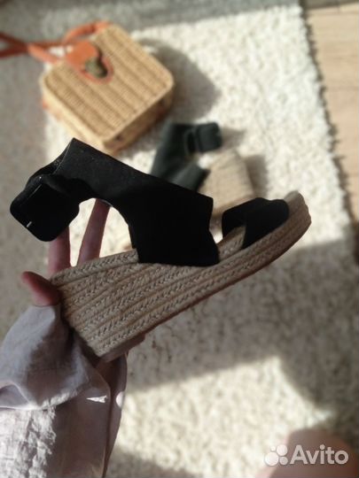 Босоножки hm