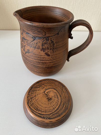 Глиняный кувшин