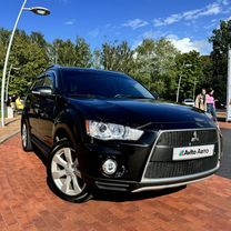 Mitsubishi Outlander 2.4 CVT, 2010, 240 000 км, с пробегом, цена 1 459 000 руб.