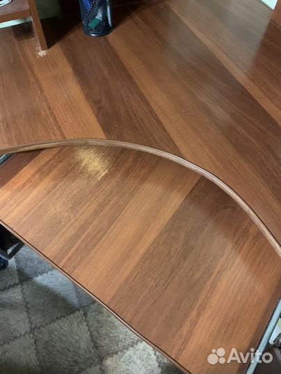 Компьютерный стол угловой