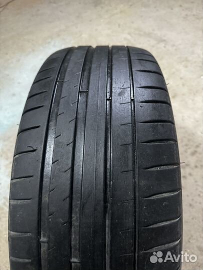Michelin Pilot Sport 4 215/55 R17