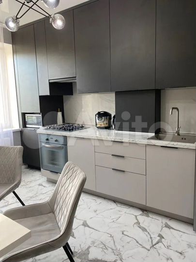 2-к. квартира, 63 м², 6/8 эт.