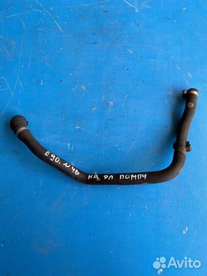 Патрубок системы охлаждения на BMW E90 N46