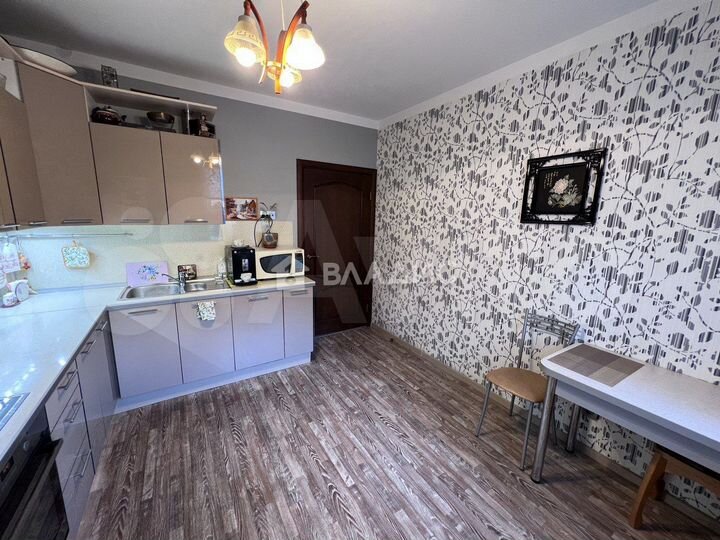 3-к. квартира, 93,3 м², 2/9 эт.