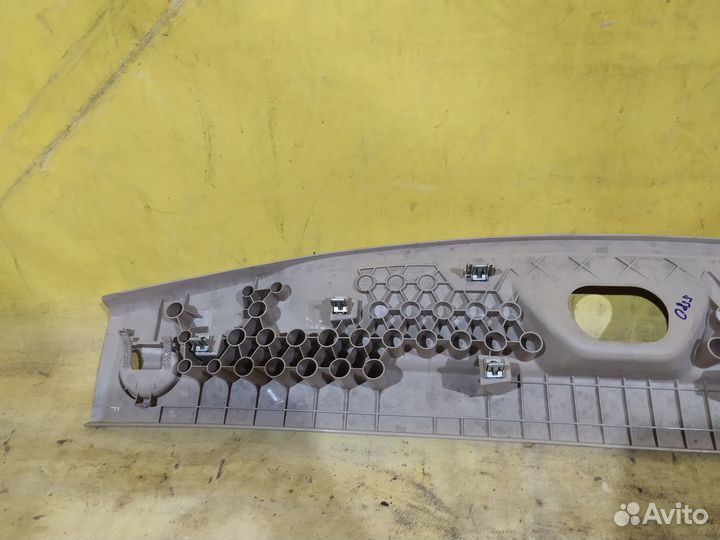 Обшивка багажника Cadillac SRX 2003-2009