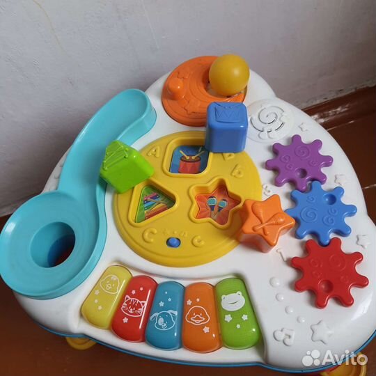 Развивающий стол