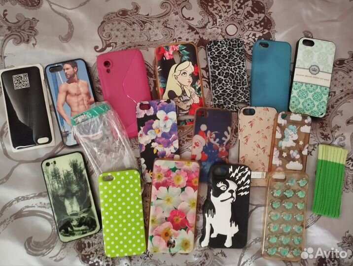 Чехлы на телефон