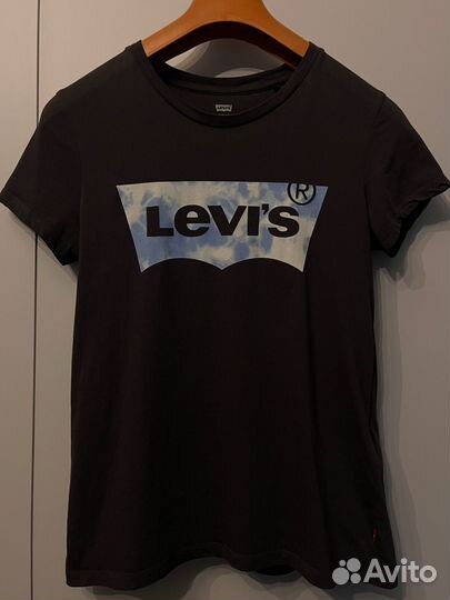 Футболка levis