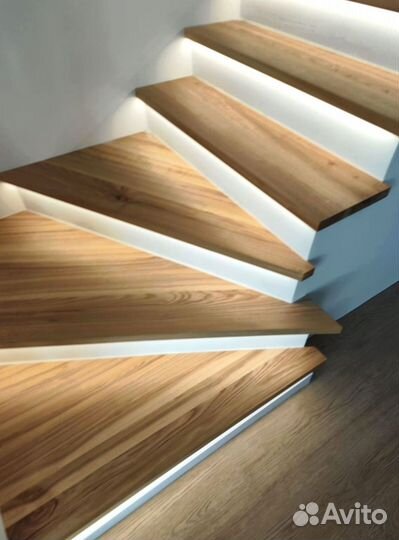 Деревянная лестница