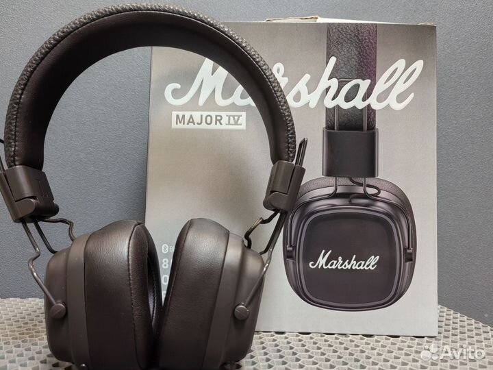 Беспроводные наушники marshall