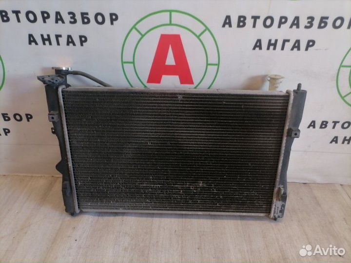 Радиатор охлаждения двигателя Mitsubishi Colt Z34A