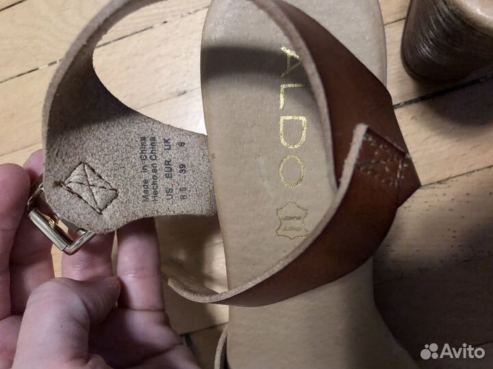 Босоножки aldo новые, кожа коричневые на танкетке