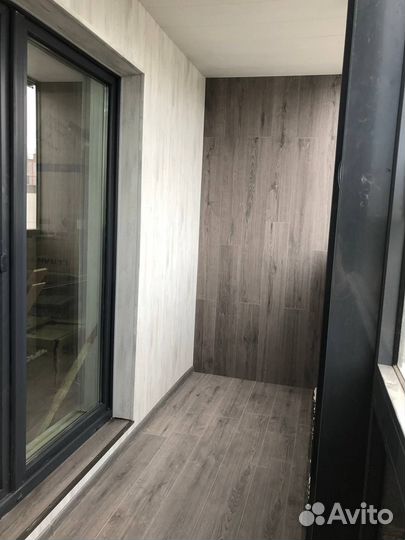 Отделка лоджии ламинатом