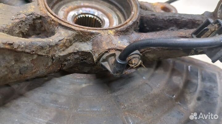 Ступица (кулак, цапфа) правая задняя Mercedes ML W163, 2004