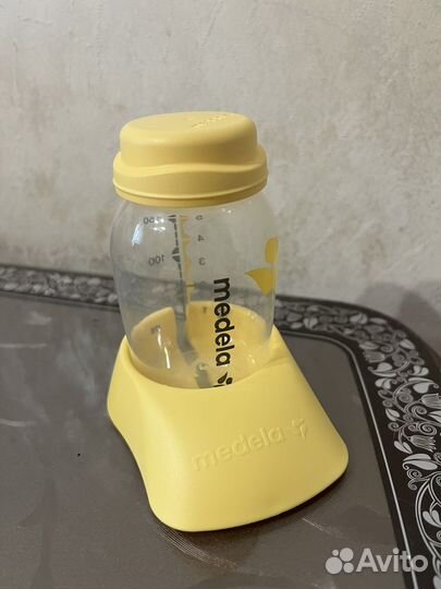 Ручной молокоотсос medela