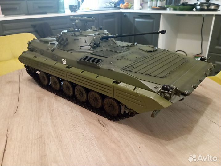 Радиоуправляемая модель бмп-2 масштаб 1/12