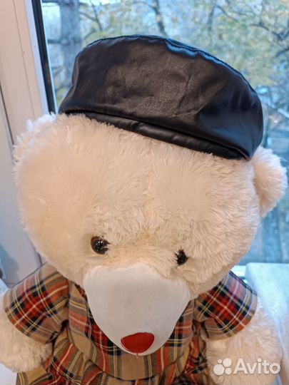 Берет женский кожаный