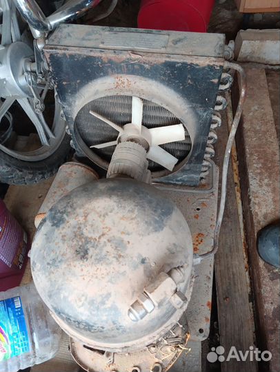 Холодильный компрессор