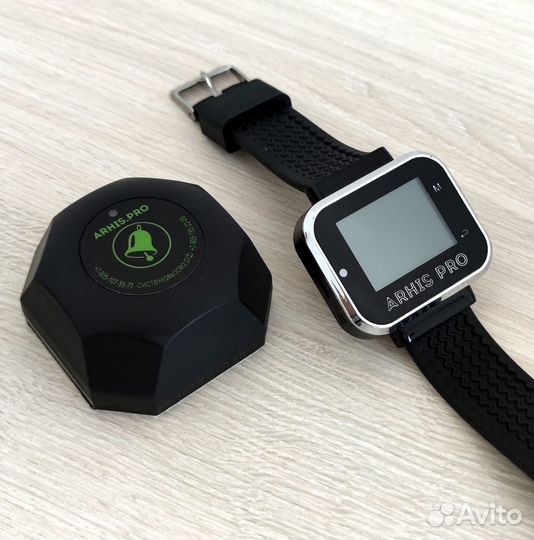 Кнопка вызова официанта персонала и часы Практик