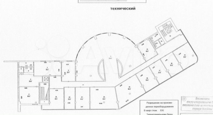 Продам торговое помещение, 1950 м²