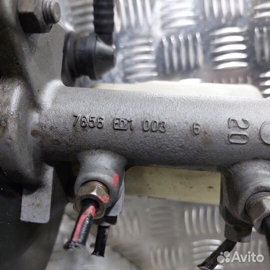 Вакуумный усилитель тормозов Renault Logan седан