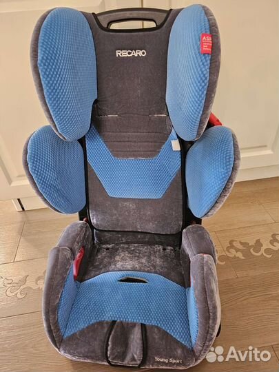 Автокресло Recaro