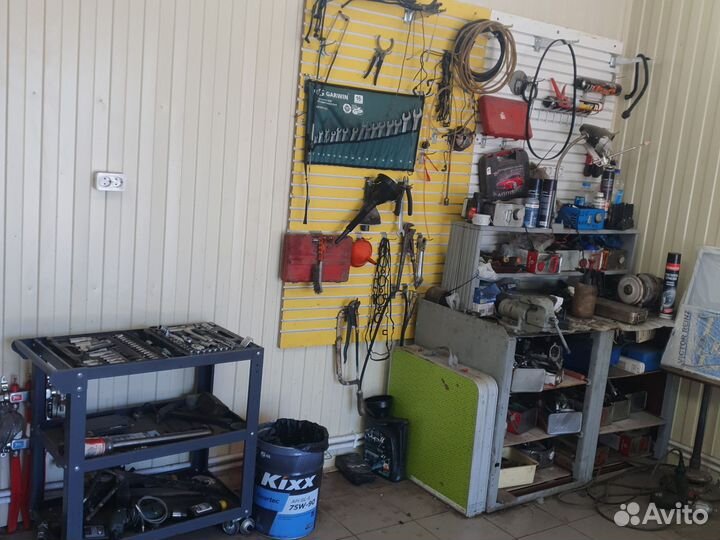 Аренда гаража с подъемником и инструментами