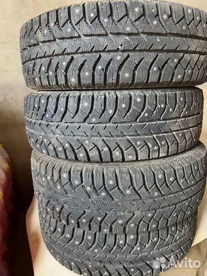 Bridgestone Ice Cruiser 7000 195/65 R15 91T