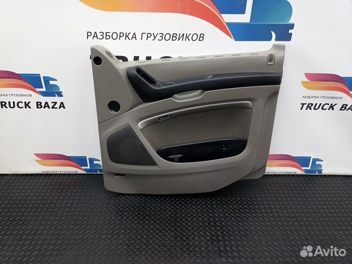 Обшивка двери правой Daf XF105