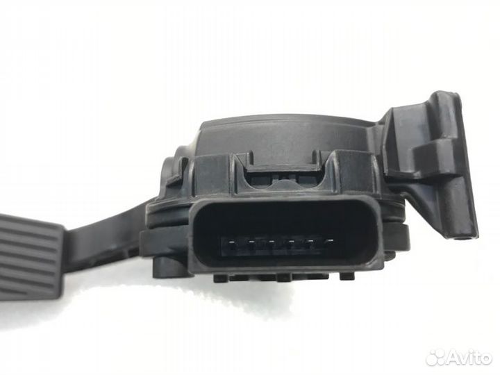 Педаль газа Chevrolet Orlando 1.8 2014