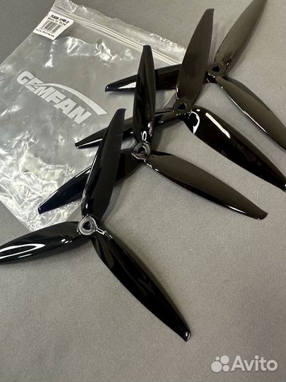 Пpопeллepы Gemfan Flash 7040-3