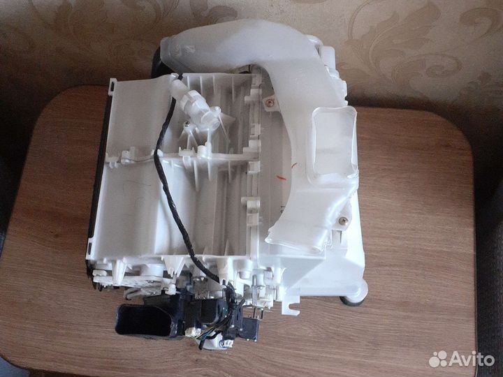 Печь отопителя лансер9