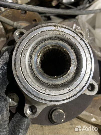 Передняя ступица Митсубиси Паджеро Спорт