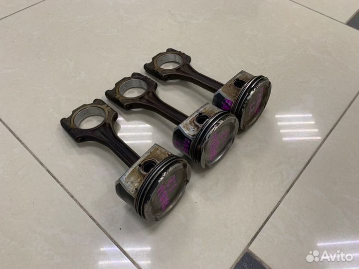 Поршень с шатуном Skoda Fabia 5J5 CGP 2012