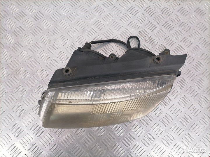 Фара передняя для Volkswagen Passat 5 14869100