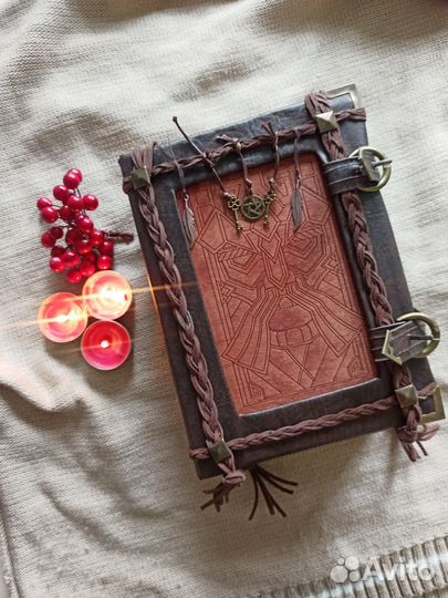 Великая Книга Обид/ Вархаммер