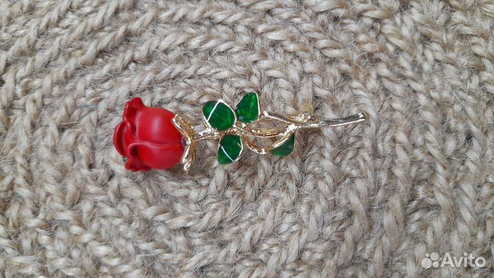 Брошь Роза