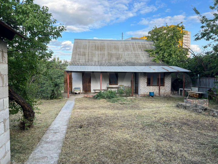 Дом 62 м² на участке 5 сот.