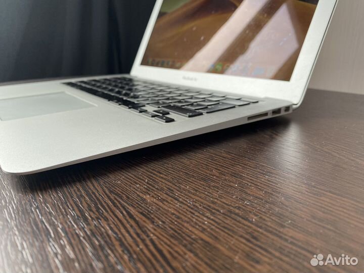 Apple MacBook Air 13 A1466 2014
