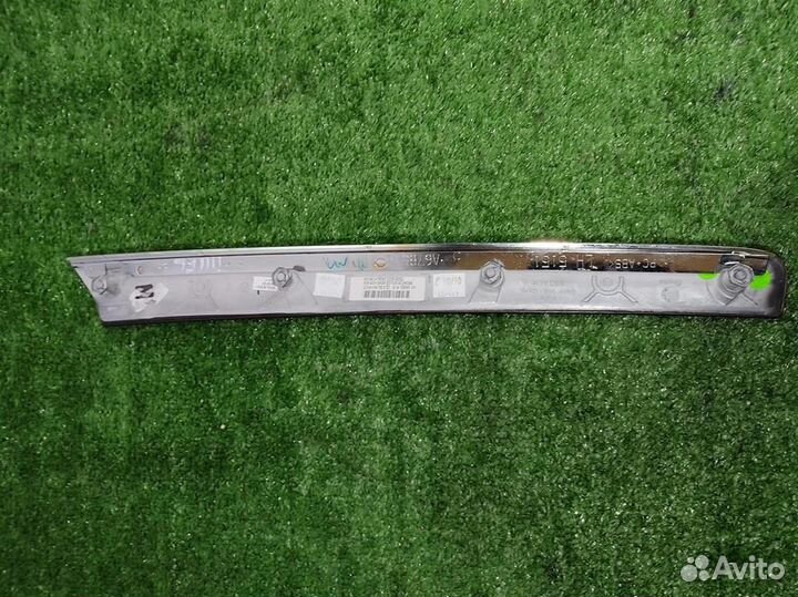 Накладка двери Mercedes Benz ML W164 2007